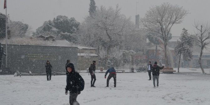 Kula’da Okullara Kar Tatili