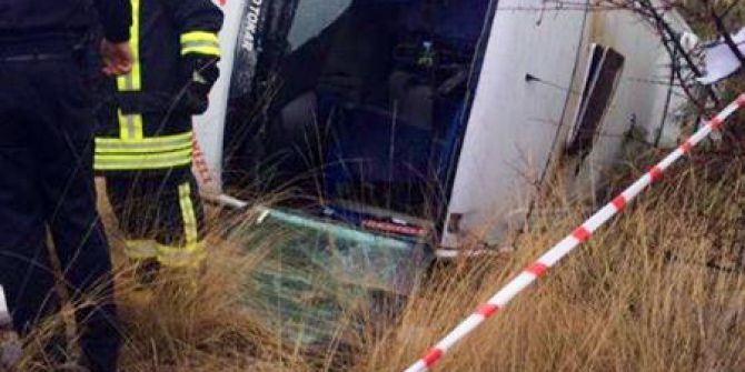 Yolcu Minibüsü Devrildi: 16 Yaralı