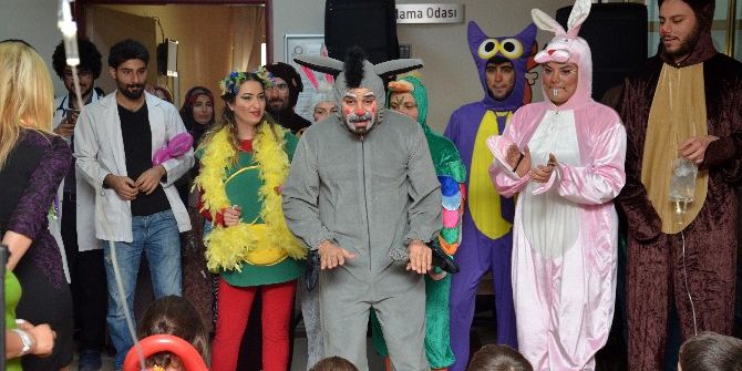 Hasta Çocuklara Yılbaşı Eğlencesi