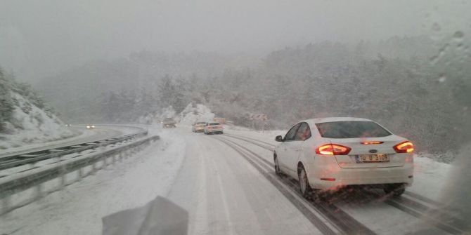 Balıkesir-Edremit Karayolu Kar Yağışı Sebebiyle Kapanmak Üzere