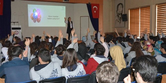 Kilis Belediyesinden Öğrencilere Motivasyon Eğitimi