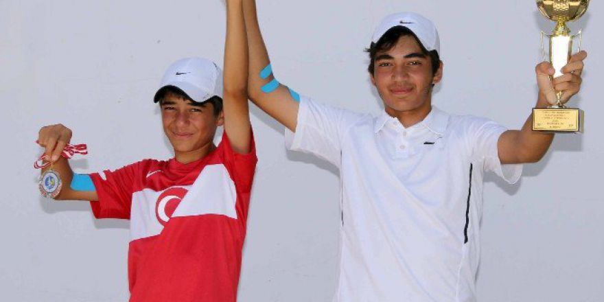 Şampiyon Kardeşler