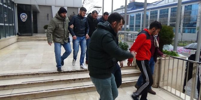 Dolandırıcıya Altınlarını Böyle Teslim Etti