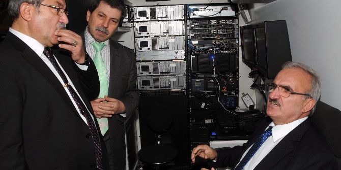 Vali Karaloğlu 112 Acil Çağrı Merkezi’ni İnceledi