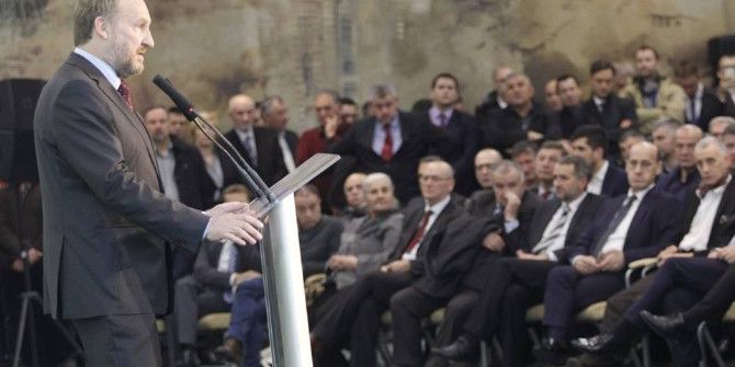 İzetbegoviç: “Sırpların Bağımsızlık Referandumu Yapmalarına Müsaade Etmeyeceğiz”