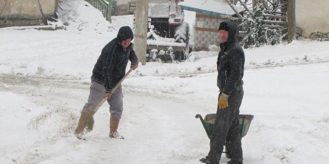Hisarcık’ta Yoğun Kar Yağışı