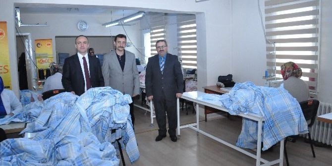Kaymakam Polat, Giyim Atölyesinde İncelemelerde Bulundu