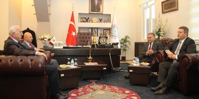 Metropol İlçe Belediye Başkanlarından Kto’ya Ziyaret