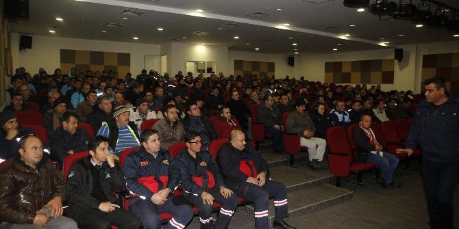 Büyükşehirin Kula Personeline İletişim Eğitimi