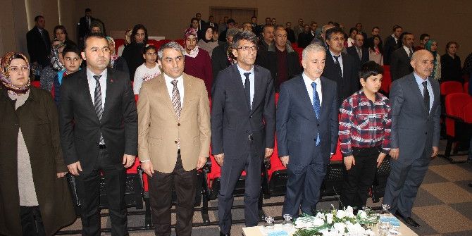 16 Şehit Çocuğuna Diz Üstü Bilgisayar Hediye Edildi