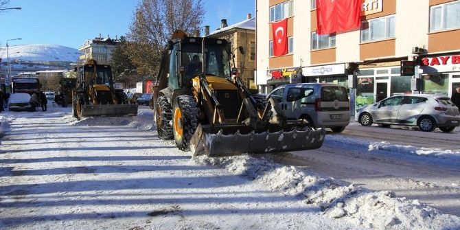 Bayburt Belediyesinden Karla Mücadele Seferberliği