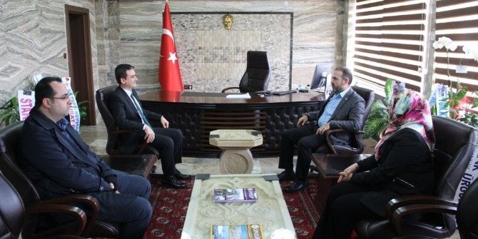 Milletvekili Göktürk Ve İlçe Başkanı Asiltürk’ten Kaymakama Hayırlı Olsun Ziyareti