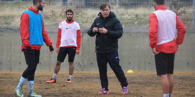 Karşıyaka Hazırlıklara Başladı