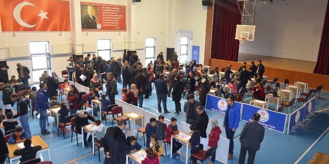 Geleneksel Çocuk Oyunları Yarışması Düzenlendi