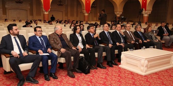 Gazi Üniversitesinde ‘Fırat Kalkanı’ Paneli