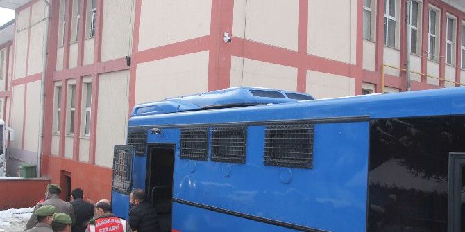 Bolu’daki Pkk Davasında 4 Tahliye