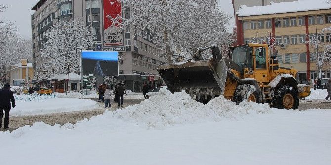 Kütahya Belediyesi’nden Karla Mücadele Seferberliği