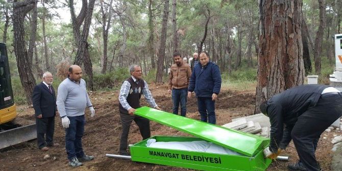 Ailesi Sahip Çıkmadı, Antalya’da Toprağa Verildi