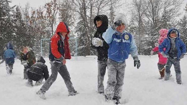 Ankara’da okullar yarın da tatil