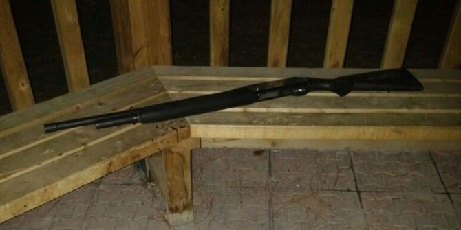 Hastane Bahçesinde Kendini Ayağından Vurdu