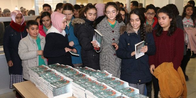 Yahyalı’da “Asım’ın Nesli Ve Ustaları" Konulu Konferans Düzenlendi