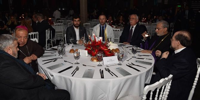 Beşiktaş’ta Şeb-i Aruz Ve Noel Bir Arada Kutlandı