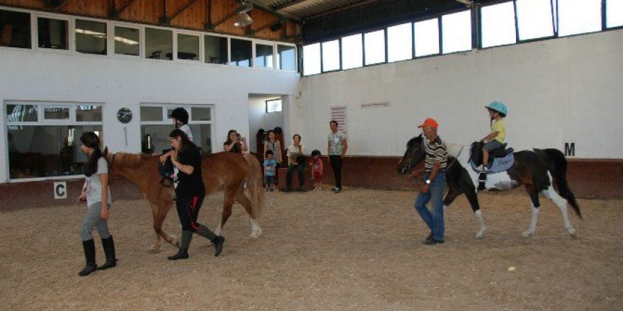 Oyunpazarı’nın Minik Öğrencileri, Binicilik İle Tanıştı