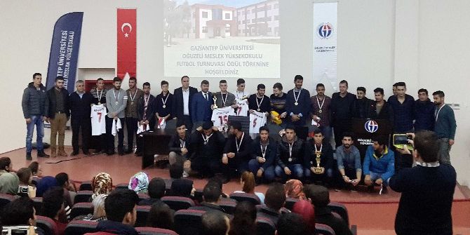 Oğuzeli Myo’da Geleneksek Futbol Turnuvası Düzenlendi