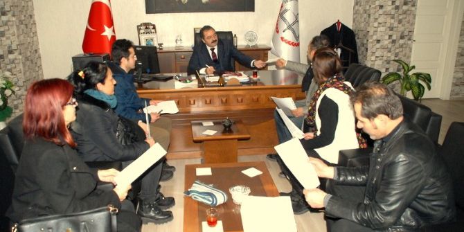 Sözleşmeli Öğretmenlerin Hizmet Sözleşmeleri Yenilendi