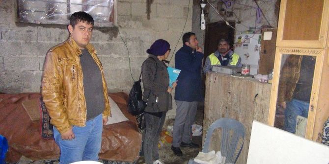 Evinin Çatısı Çöken Aileye Silifke Belediyesi Sahip Çıktı