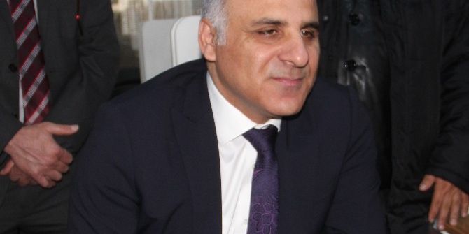 Validen, Cumhurbaşkanına Hakaret Ettiği İleri Sürülen Öğretim Görevlisine Sert Tepki