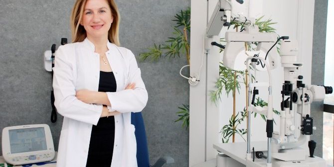 Badem Gözler Mutlu Ediyor