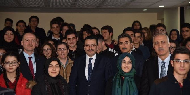 Başkan Genç, Sosyal Bilimler Lisesi Öğrencileri İle 15 Temmuz’u Konuştu