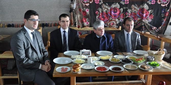 Vali Rahmi Doğan, Kars Kalesi’nde Basın Mensupları İle Buluştu