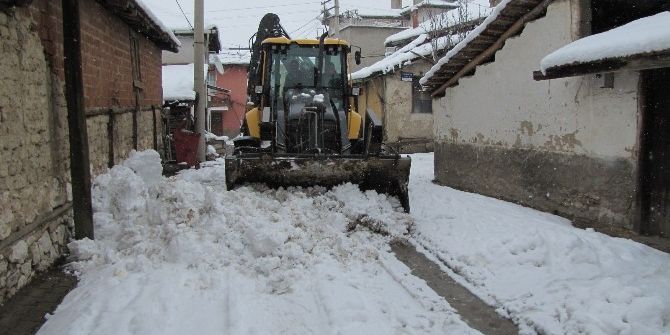 Hisarcık Belediyesi’nden Karla Mücadele Çalışması