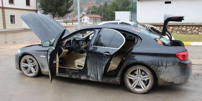 Pazarlıkta Çaldırdığı Otomobiline Çamura Saplanınca Kavuştu