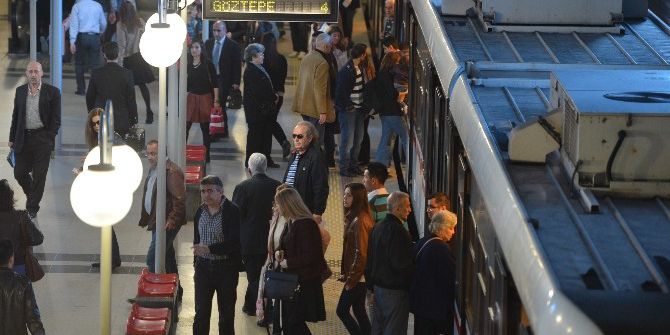 İzmir’de Yılbaşı Gecesine ’Ulaşım’ Ayarı