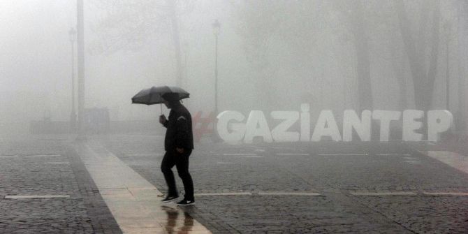 Yoğun Sis Gaziantep’te Etkisini Sürdürüyor