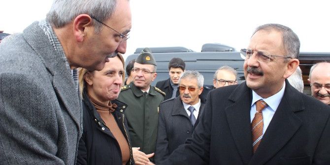 Bakan Özhaseki: "Başkanlık Sistemini Ülkemizin Geleceği İçin İstiyoruz"