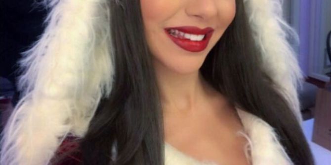 Ünlü Manken Bu Kez ‘Noel Anne’ Oldu