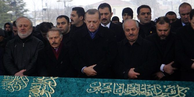 Cumhurbaşkanı Erdoğan, Fatih Camii’nde Cenazeye Katıldı