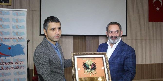 Dursun Ali Erzincanlı Halep’e Yardım Gecesi’nde Sahne Aldı