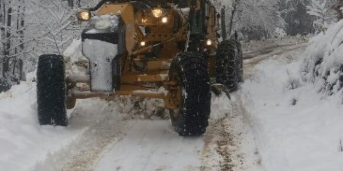 Özel İdare Ekipleri 24 Saat Çalışıyor