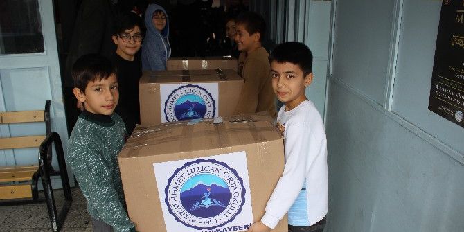 Okul Harçlıklarını Halep’e Gönderdiler