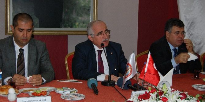 Şanlıurfa Valisi Güngör Azim Tuna 2016 Yılını Değerlendirdi