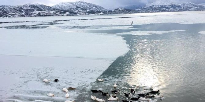 Eğirdir Gölü Buz Tuttu