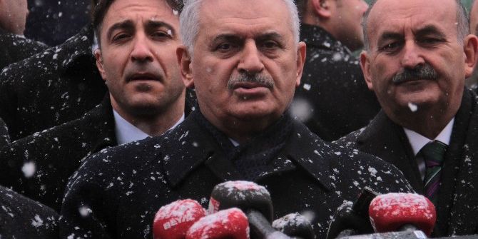 Başbakan Yıldırım’ın Yoğun Kar Altındaki Açıklamasında Keyifli Anlar Yaşandı