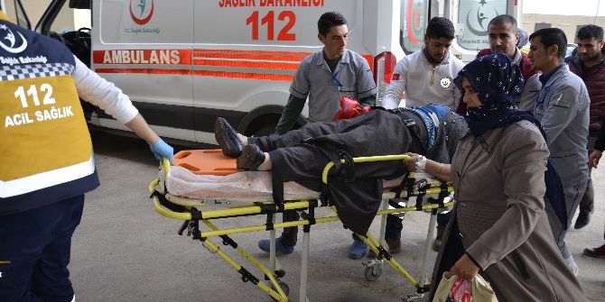 Siverek’te Trafik Kazası: 1’i Çocuk 3 Yaralı