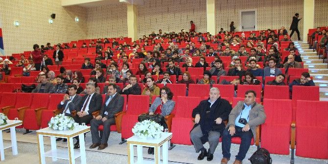 Üniversite’den Kardeş Okul Yararına Müzik Dinletisi Yapıldı