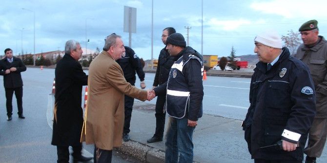 Başkan Şahiner’den Anlamlı Hediye